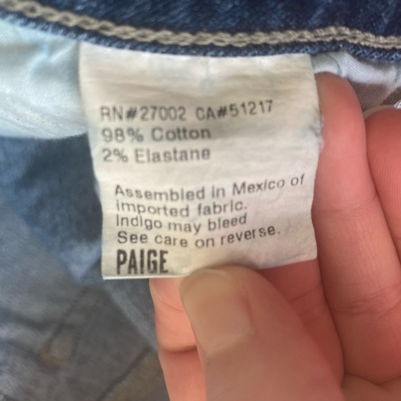 Paige mid rise medium/dark wash denim shorts raw hem - Picture 7 of 7